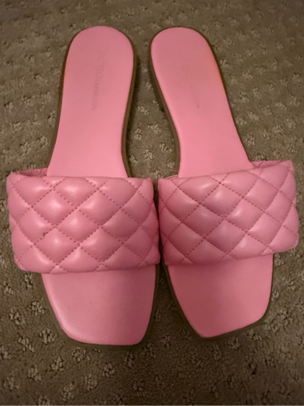 BCBGMaxAzria Women’s Laila Sandal Pink Size 9 Quilted Slides